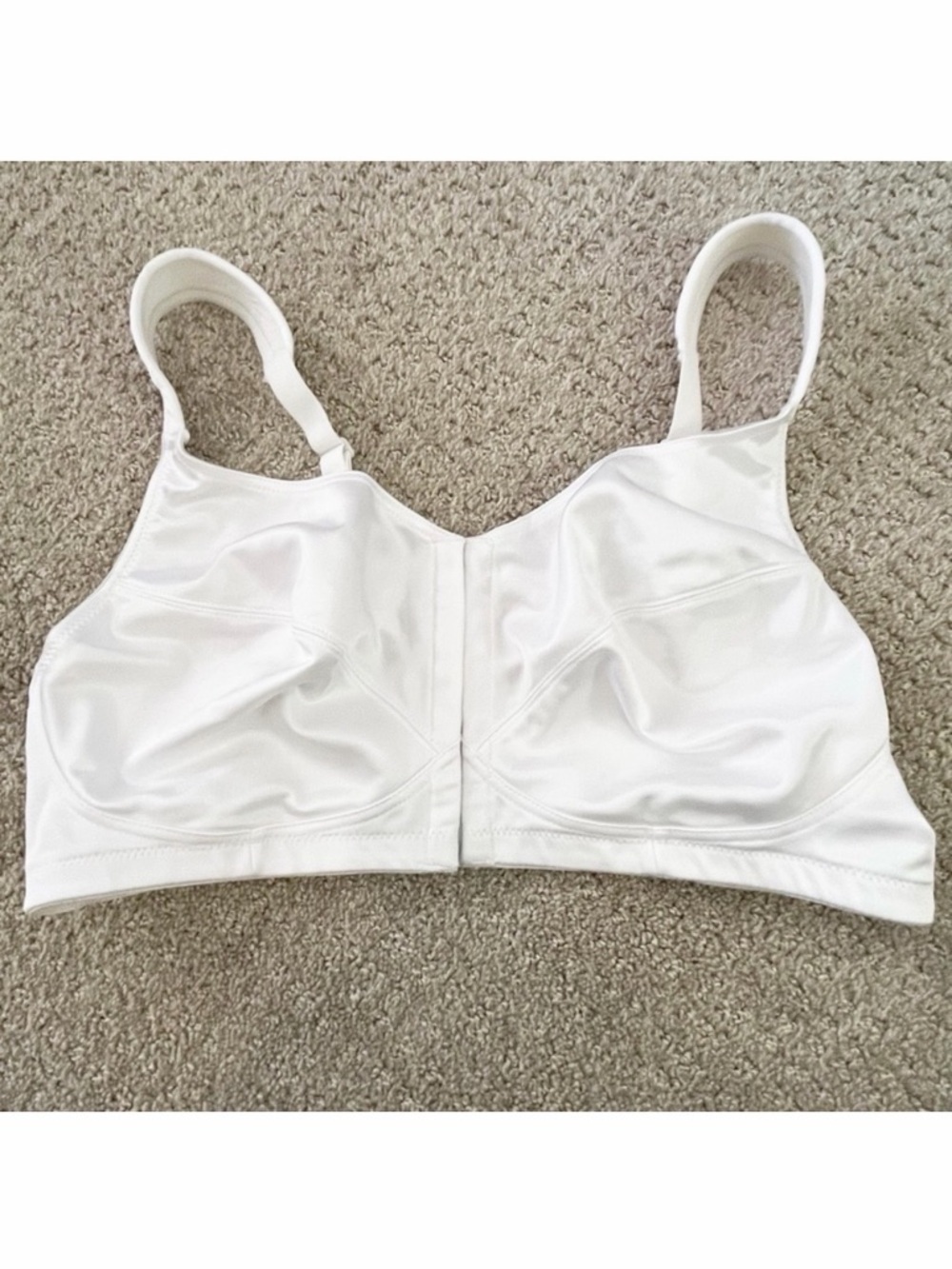 Dynashape Intima Satin Front Close Wire Free Posture Bra Sz 44DD White #6696